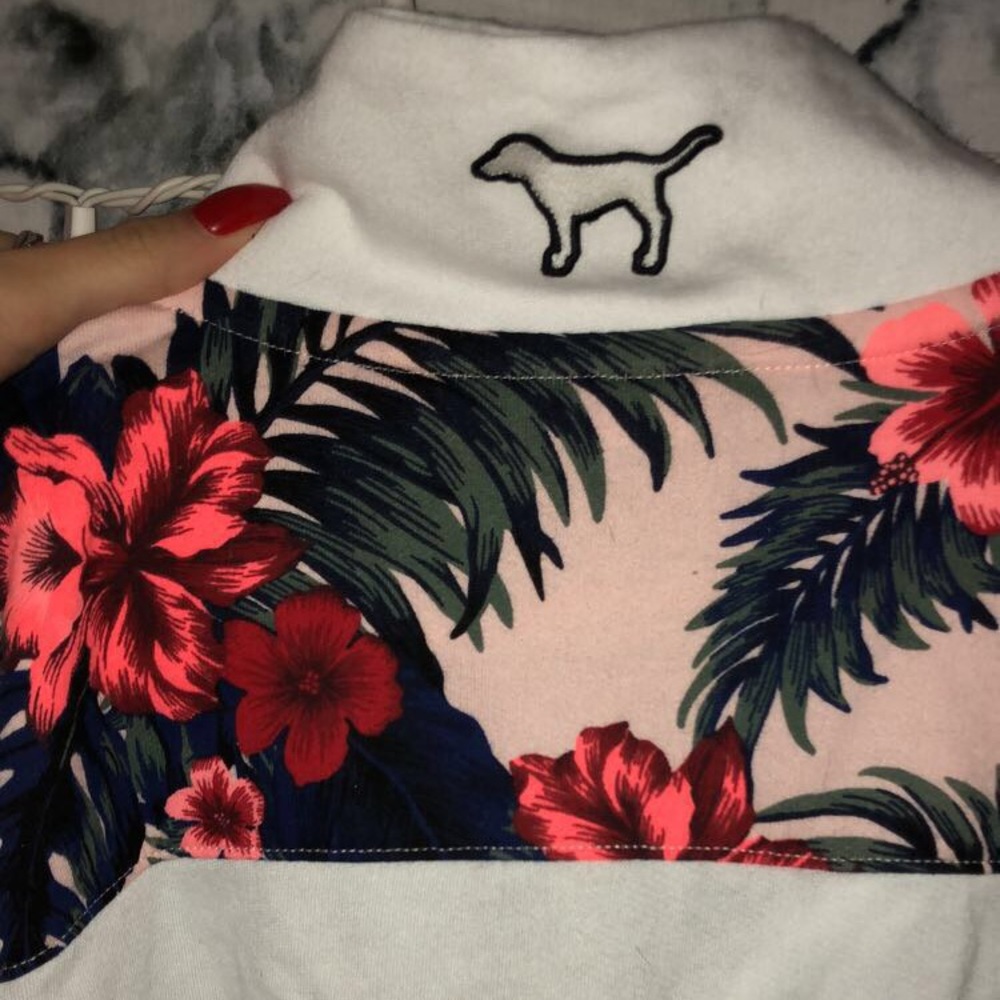 brand new half zip sweatshirt